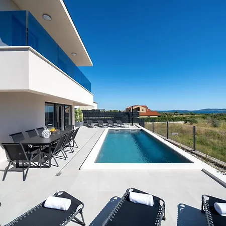 Villa La Vista E Bella *