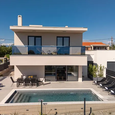 La Vista E Bella Villa *