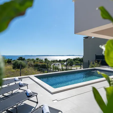 La Vista E Bella Villa *