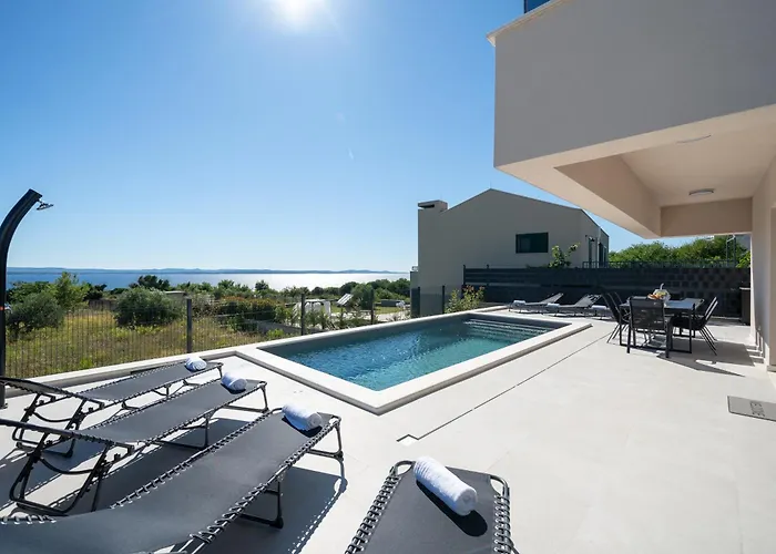 La Vista E Bella Villa *